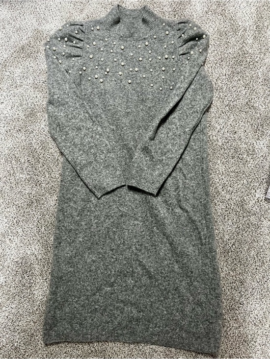 Ann Taylor Dresses & Skirts - Ann Taylor Tall Grey Pearl-Embellished Knit Dress